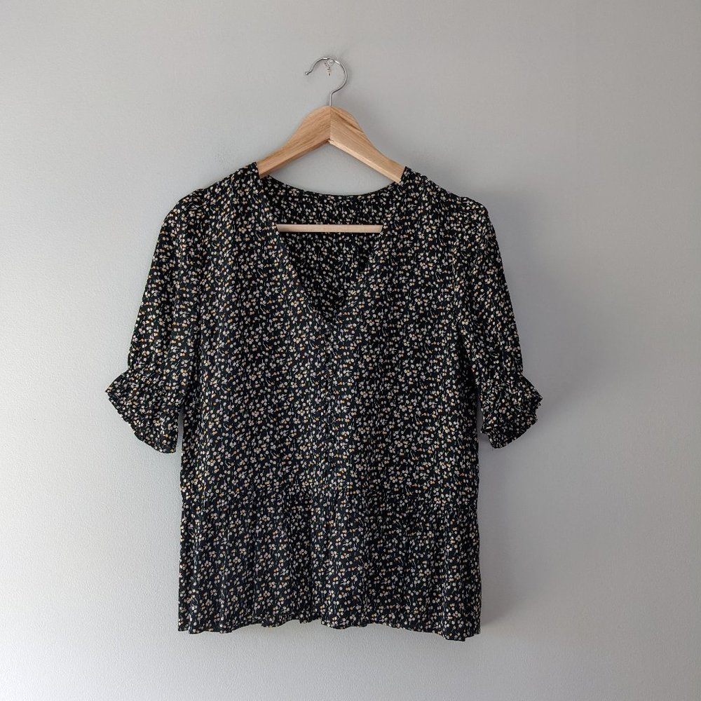 Madewell | Courtyard Ruffle-Hem Top in Playground Posies